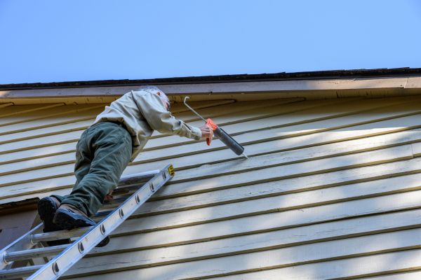 Cost of Vinyl Siding Caulk Repair in Dallas